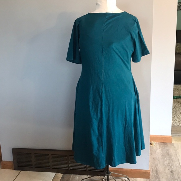 Zenana Premium Side Pocket Shift Dress - Picture 2 of 4